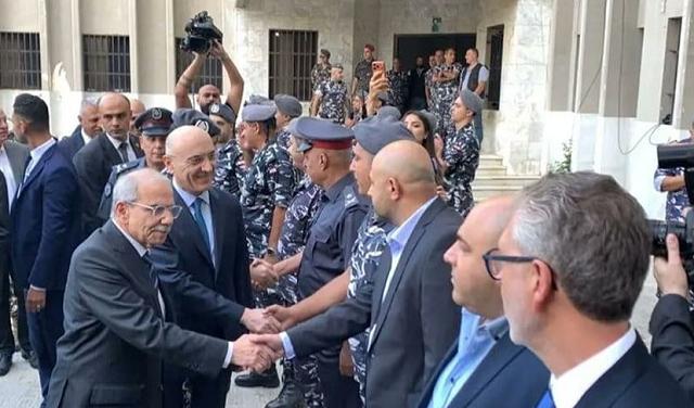 دعا إلى حشد الدعم لتحقيق الانسحاب الإسرائيلي الكامل