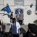 أزمة دبلوماسية متصاعدة: بريطانيا تهدد بطرد 27 دبلوماسياً إسرائيلياً ورَفَض تل أبيب التراجع عن إغلاق قنصلية القدس
