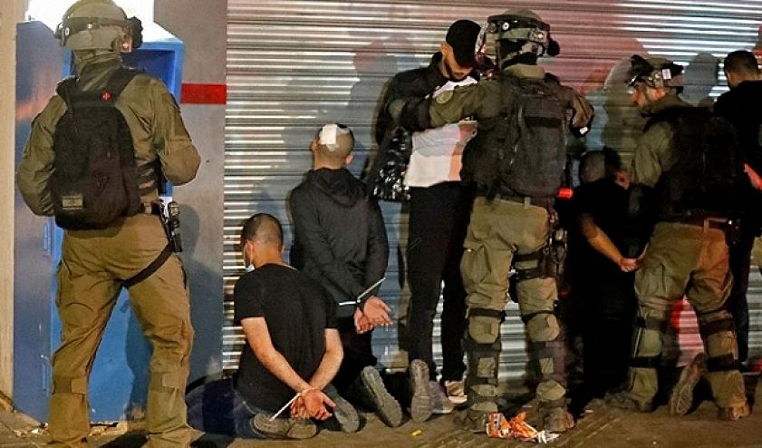 ومركز «عدالة» يؤكد أن الحملة حينها استهدفت قمع الاحتجاجات الفلسطينية