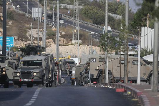 سموتريتش يطالب بهدم مبانٍ فلسطينية في الخليل ويدعو إلى حرب شاملة في الضفة الغربية