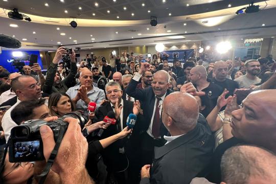 احتفالات في مقر القائمة المشتركة بالناصرة بعد عينات تمنحها 10–11 مقعدًا