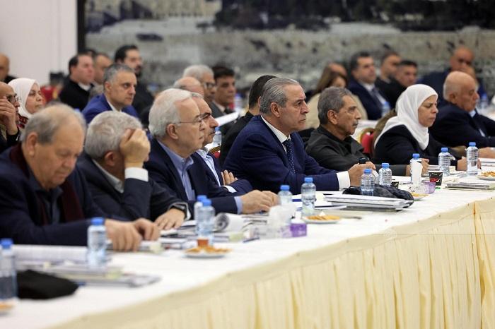 عباس خلال افتتاح دورة المجلس الثوري: 2026 سيكون عام الديمقراطية الفلسطينية