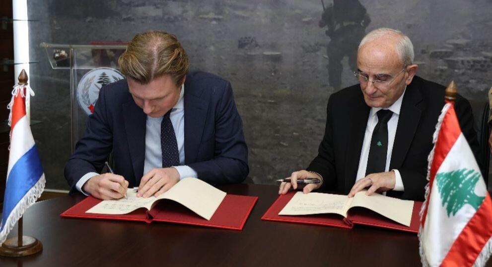 وزير الدفاع الهولندي يؤكد التزام بلاده بدعم الاستقرار في لبنان وتنفيذ القرار الدولي 1701