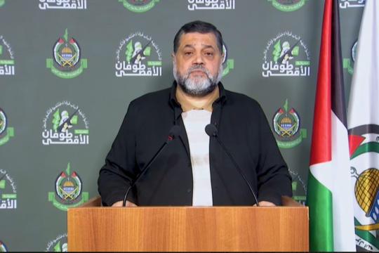 حماس تنتقد دور نيكولاي ملادينوف وتؤكد استعدادها لتسليم إدارة قطاع غزة للجنة الوطنية