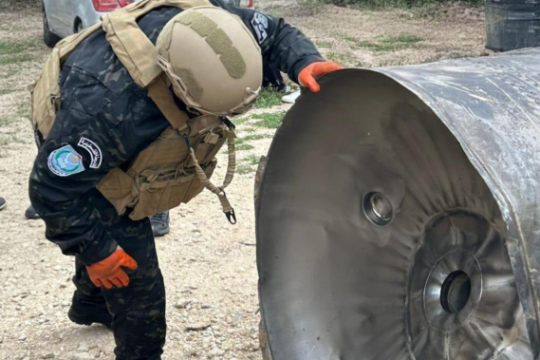 الشرطة تتعامل مع 6 شظايا صاروخية غرب الخليل