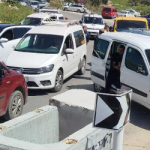 لليوم الخامس.. إغلاق مدخل الزاوية شمال سلفيت يشلّ الحركة ويفاقم معاناة السكان