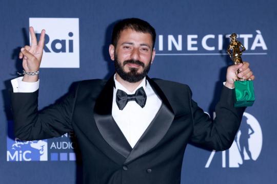 المخرج الفلسطيني عمر رمال يفوز بجائزة ديفيد دي دوناتيلو عن فيلم “كل يوم في غزة”