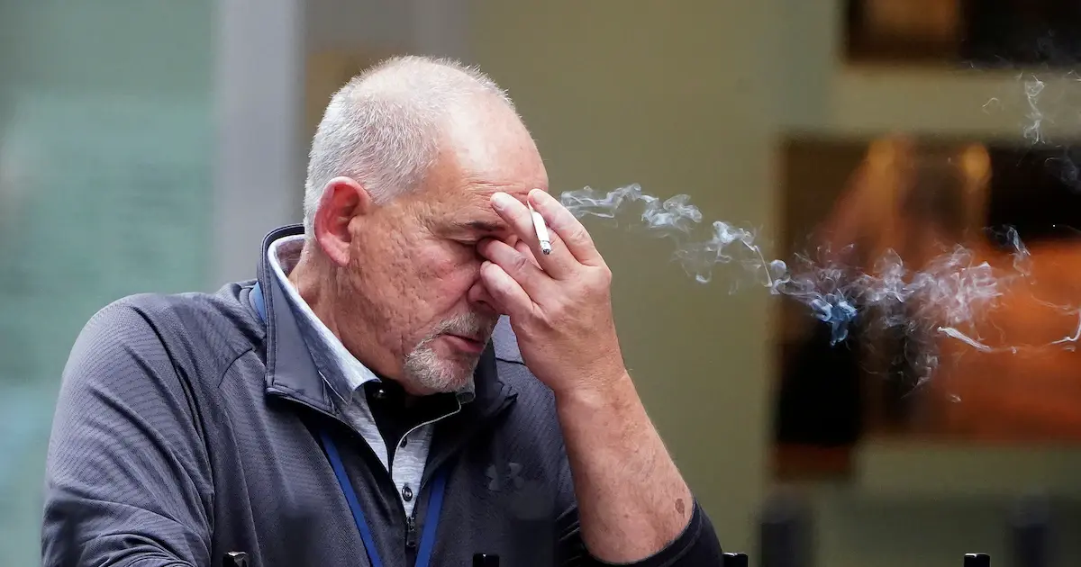 دراسة حديثة تكشف انخفاض مدخني السجائر إلى 9.9% في 2024 مع استمرار انتشار السجائر الإلكترونية