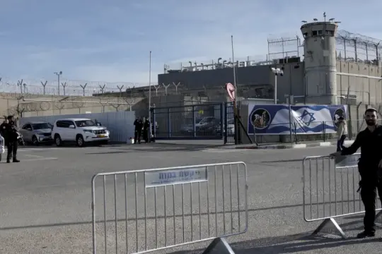 هيئة الأسرى تكشف تفاصيل صادمة عن تعذيب وإهانة الأسيرتين أماني النجار وماسة غزال في سجون الاحتلال