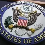 الخارجية الأمريكية تطلب من الدبلوماسيين وعائلاتهم مغادرة لبنان مؤقتاً