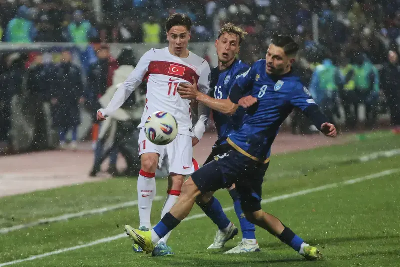 أكتورأوغلو يمنح الأتراك بطاقة التأهل.. وجيوكيريس يقود السويد لفوز مثير على بولندا