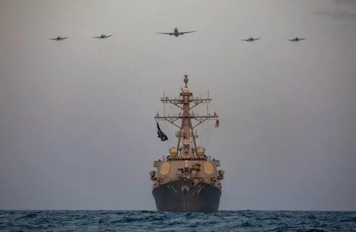تحرك عسكري يواكب تهديدات الرئيس الأميركي بضرب البنية التحتية الإيرانية إذا لم يُعاد فتح مضيق هرمز