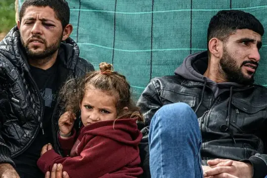 هأرتس: شهود عيان .. مستوطنين إسرائيليين اعتدوا جنسياً على رجل فلسطيني في غور الأردن