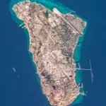 إيران تهدد بفتح جبهة في مضيق باب المندب ورفضت خطة أميركية لوقف الحرب