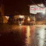 الأمطار الغزيرة تتسبب بانهيار منزل وإصابات بين نازحين في مدينة غزة