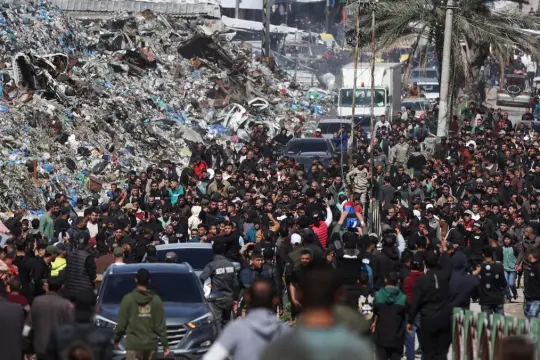 مشاورات فلسطينية ومحادثات مع "مجلس السلام" في القاهرة بشأن اتفاق غزة