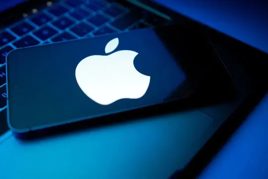 Apple تعيد ابتكار Siri بذكاء اصطناعي متقدم وتستعد لإطلاق تجربة محادثة جديدة