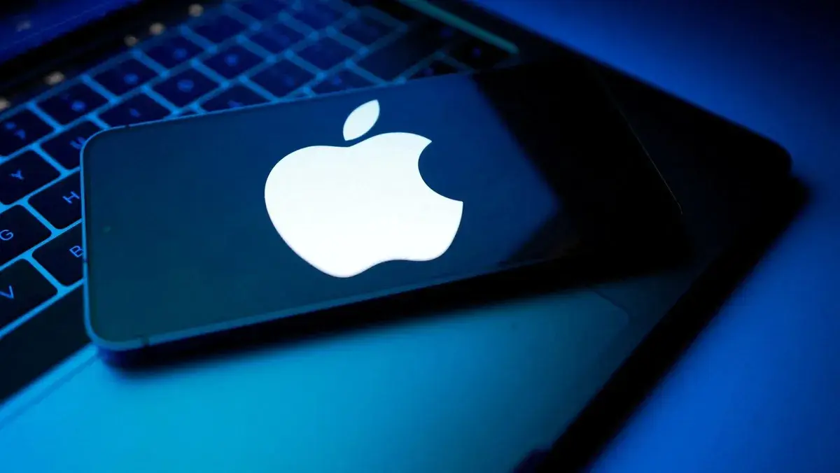 تطبيق مستقل وزر “Ask Siri” وتكامل أعمق مع النظام ضمن تحديثات مرتقبة في مؤتمر WWDC 2026