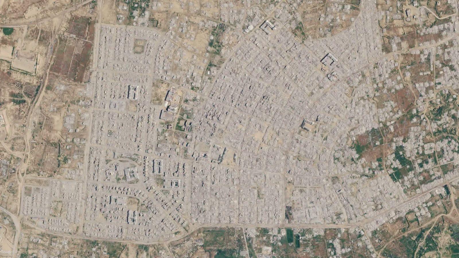 مشاهد حديثة تظهر تسوية أحياء سكنية كاملة بالأرض واختفاء معالم البنية التحتية المدنية