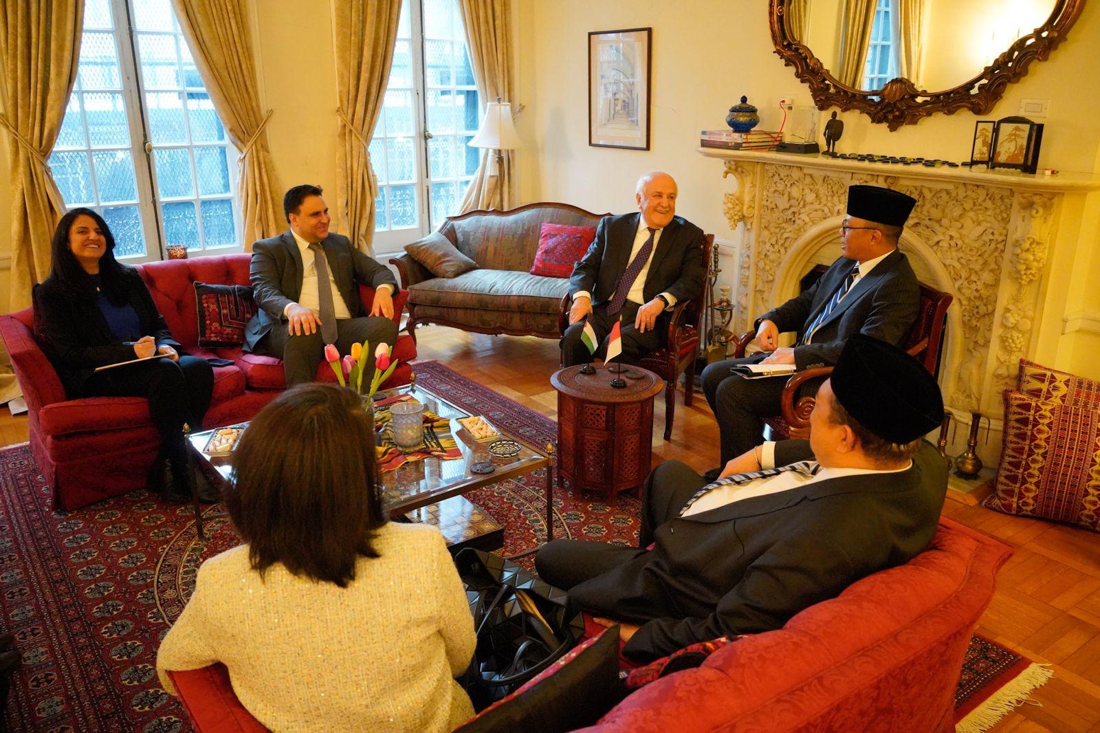 تأكيد مشترك على تثبيت وقف إطلاق النار ومنع المساس بالحقوق الوطنية الفلسطينية