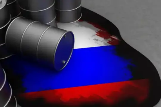 إعفاء أميركي مؤقت لبيع النفط الروسي يضغط على الأسعار عالميًا