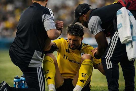 إصابة وسام أبو علي بالرباط الصليبي تُنهي موسمه مع كولومبوس كرو