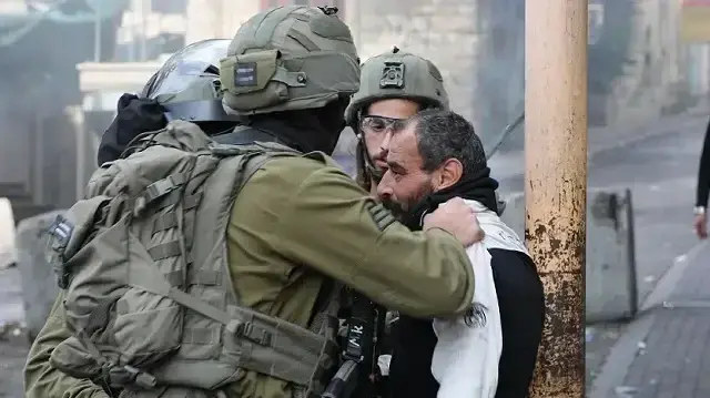 اعتداءات إسرائيلية تشمل اعتقالات، ضرب مواطنين، وتخريب مركبات جنوب وشمال الضفة