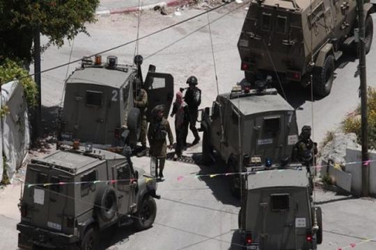 الاحتلال يعتقل 15 عاملاً من غزة خلال اقتحام مدينة قلقيلية