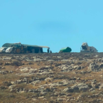 نحو إقامة بؤرة استيطانية جديدة.. مستوطنون يضعون 20 «كرفانًا» على أراضي النزلة الشرقية