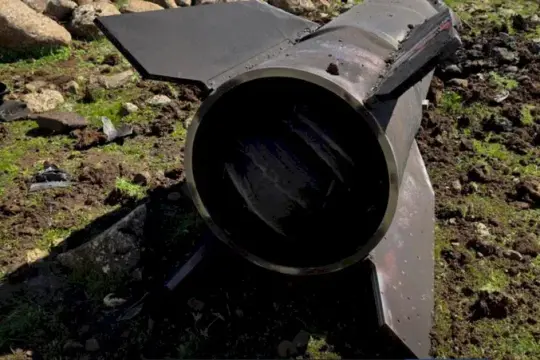 الشرطة تتعامل مع شظية صاروخية في دير بلوط دون إصابات