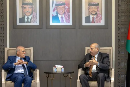 فلسطين والأردن يؤكدان تعزيز التعاون البرلماني ودعم القضية الفلسطينية في كافة المحافل