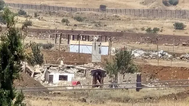 الجيش الإسرائيلي يعيد المتسللين من الجولان ويسلمهم للشرطة وسط دعوات استيطانية داخل الأراضي السورية