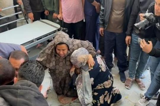 استشهاد مواطن متأثراً بإصابته في قصف إسرائيلي وسط قطاع غزة