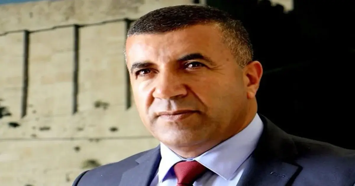 اجتماع وطني واسع في بلدية الخليل يرفض سحب صلاحياتها وتحركات قانونية وشعبية ودولية لمواجهة القرار الإسرائيلي