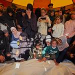 فلسطينيون يشيعون جثامين 13 شهيداً