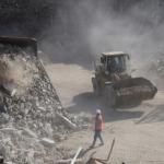 غزة: تحويل أنقاض الحرب إلى مواد لرصف الطرق ضمن مشروع أممي لإعادة الإعمار