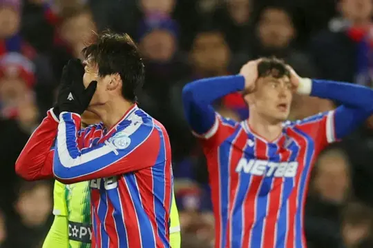 تعادل سلبي بين كريستال بالاس وآيك لارنكا في دوري المؤتمر الأوروبي