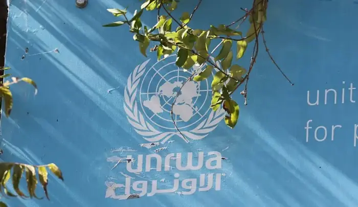جلسة قضائية تبحث إلغاء تشريعات تحظر عمل الوكالة وسط تأكيدات أممية على استمرار ولايتها القانونية.