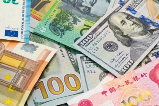 سعر صرف العملات والذهب مقابل الشيكل في السوق الفلسطيني اليوم الأثنين