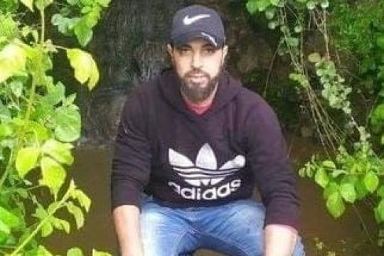 هيئة الأسرى تكشف تعرض الأسير محمد محاميد لاعتداءات متكررة وإهمال طبي