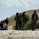 اعتداءات للمستوطنين شرق طوباس تسفر عن إصابات وتخريب ممتلكات ومهاجمة مدرسة