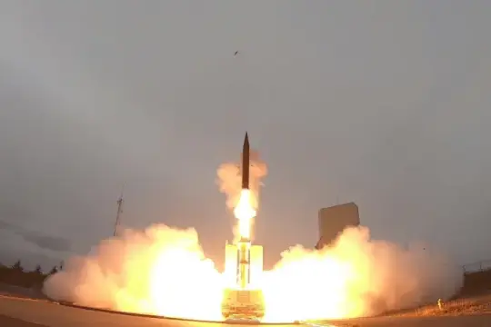 تقرير: إسرائيل تحد من استخدام صواريخها الاعتراضية الأكثر تقدماً