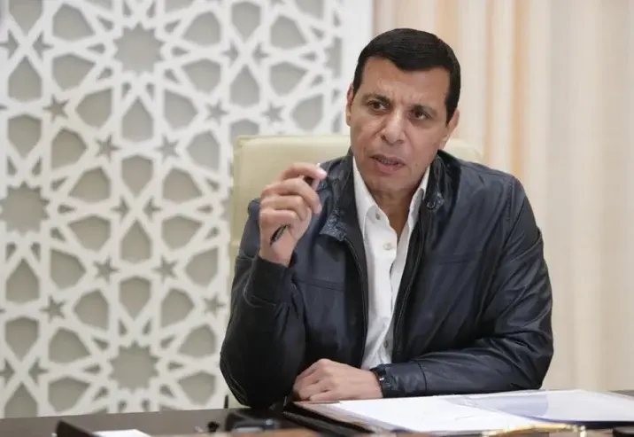القيادي الفلسطيني يؤكد استمرار الاتصالات مع الجانب الأميركي لضمان تنفيذ الاتفاق، ويطالب بوقف المظاهر المسلحة تمهيدًا لمرحلة إعادة الإعمار وتعزيز الاستقرار.
