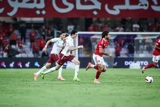 الأهلي يهزم سيراميكا ويتأهل إلى نهائي كأس السوبر المصري