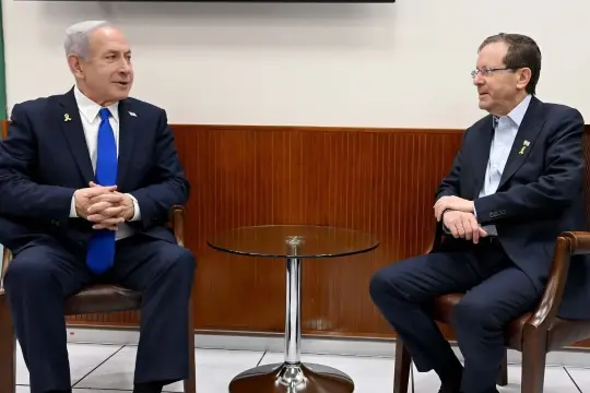 الرئيس الإسرائيلي هرتسوغ ينفي محادثات مع ترامب حول عفو نتنياهو