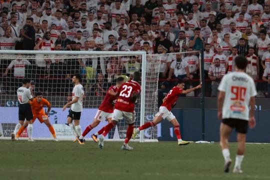 الأهلي يتوج بلقب كأس السوبر المصري للمرة 16 من بوابة الزمالك