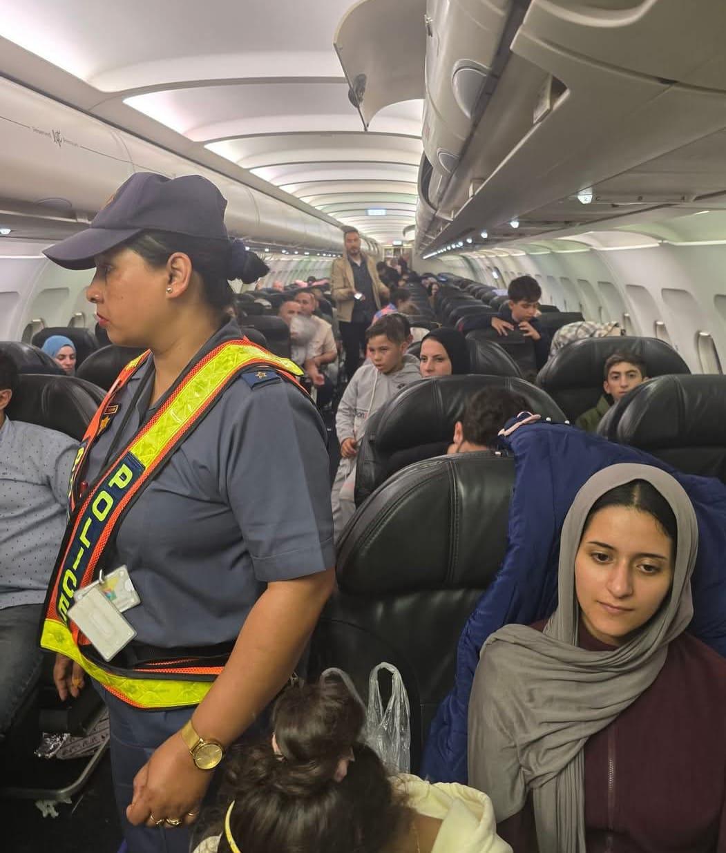 تحوّل في القرار بعد تدخل منظمة إنسانية وتأكيد أهلية الفلسطينيين لدخول البلاد دون تأشيرة لمدة 90 يوماً