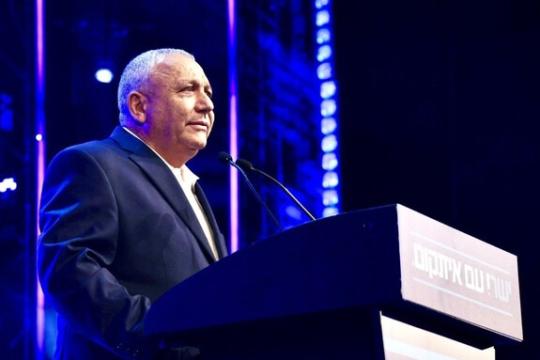 آيزنكوت: أعمل لتحقيق 63 إلى 65 مقعدًا وأستبعد انضمام «رعام» إلى حكومتي