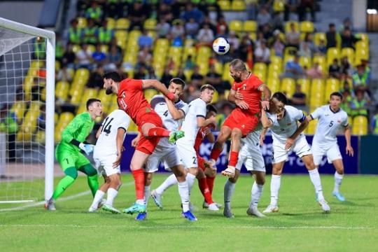 تعادل سلبي بين فلسطين وقيرغيزستان في مباراة ودية ببيشكيك
