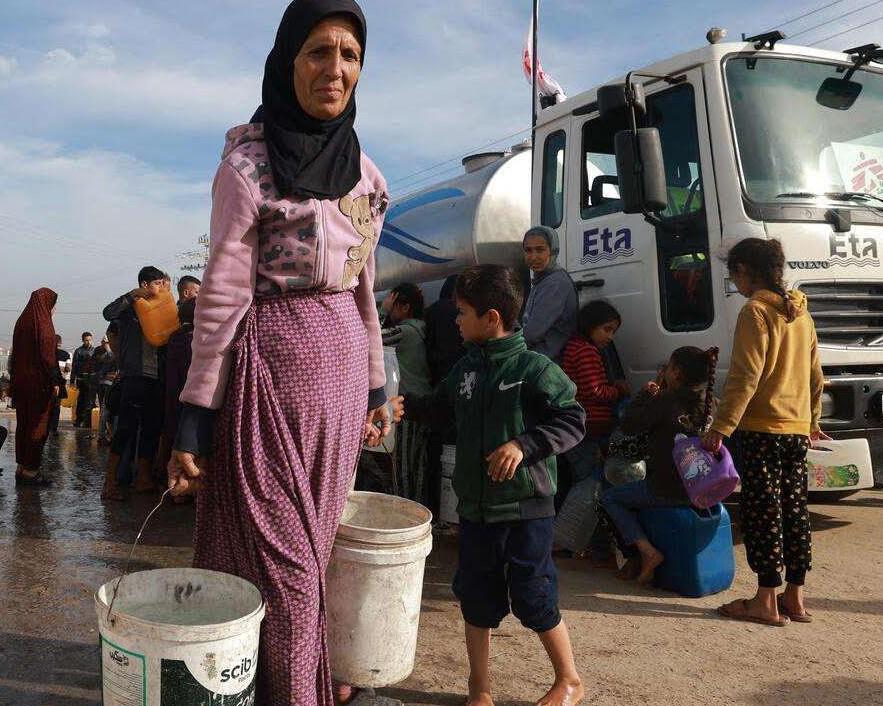 سلطة المياه تحذر من كارثة متفاقمة في غزة وتدعو لتعزيز دور المرأة في إدارة القطاع
